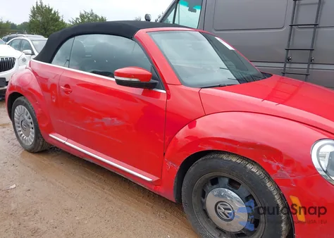 2013 Volkswagen Beetle 2.5L z USA, uszkodzony, nr VIN 3VW5P7AT3DM827221